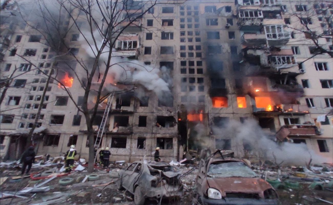Руйнування з 1 до 9 поверху — окупанти обстріляли житловий будинок у Києві,  триває пошук постраждалих (ФОТО) - Дім